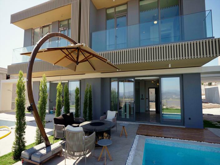 Image No.10-4 Bed Villa for sale