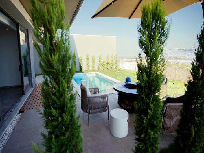 Image No.2-4 Bed Villa for sale