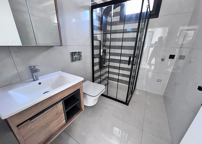 Image No.17-4 Bed Villa / Detached for sale