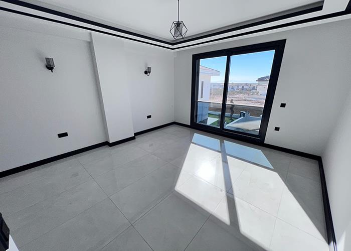 Image No.19-4 Bed Villa / Detached for sale