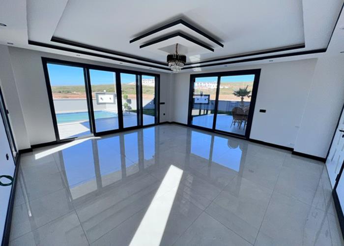 Image No.3-4 Bed Villa / Detached for sale