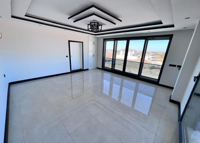 Image No.10-4 Bed Villa / Detached for sale