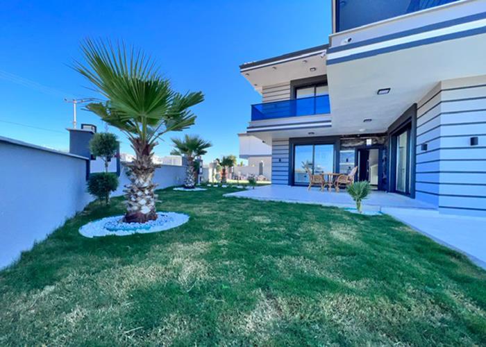 Image No.14-4 Bed Villa / Detached for sale