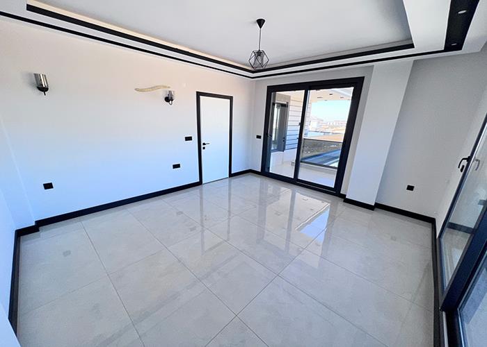 Image No.25-4 Bed Villa / Detached for sale