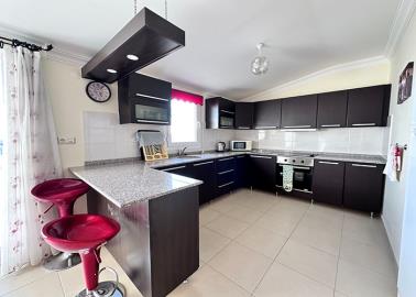 modern-fitted-kitchen
