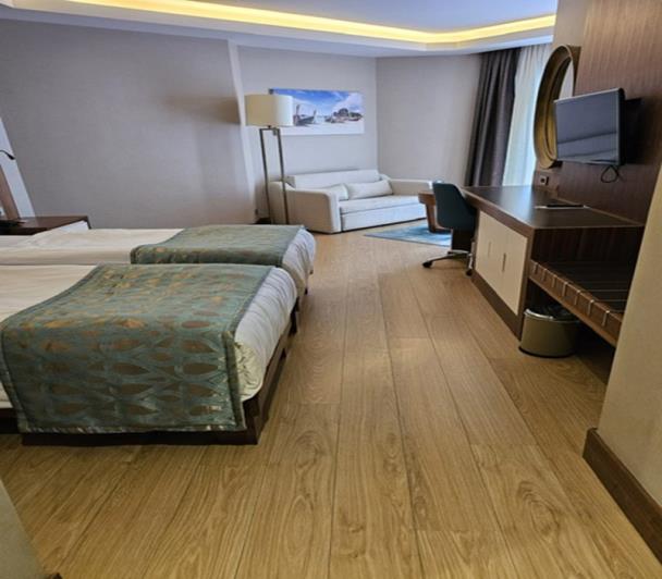 Image No.7-Studio for sale