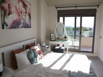 double-bedroom-with-access-to-balcony