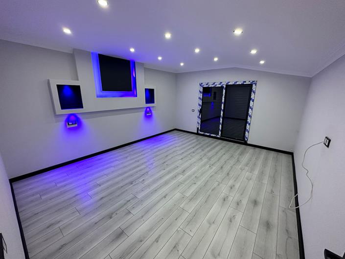 Image No.18-4 Bed Villa / Detached for sale