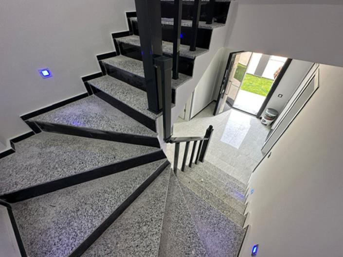 Image No.22-4 Bed Villa / Detached for sale