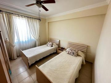 one-spacious-bedroom
