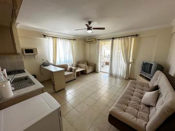 well-furnished-open-plan-living-space
