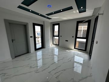 large-bedroom-with-access-to-balcony