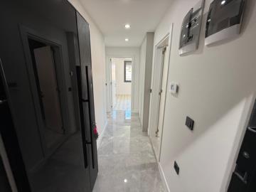 one-bedroom-apartment-entrance