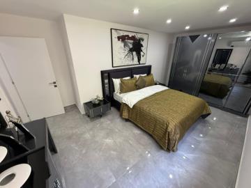 four-bed---very-spacious-double-size-bedroom