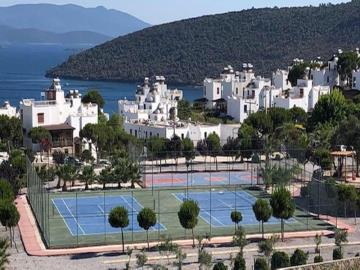 Court-facilities