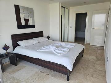 double-bedroomw-with-en-suite