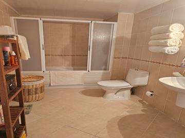 large-family-bathroom