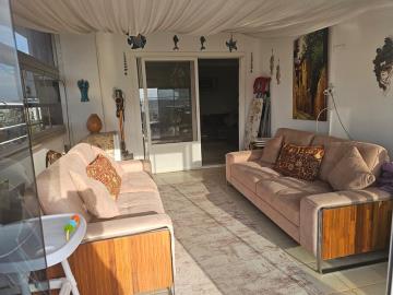 extra-living-room