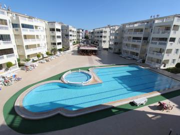 well-maintained-complex