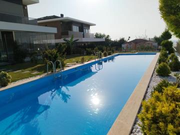 large-communal-pool
