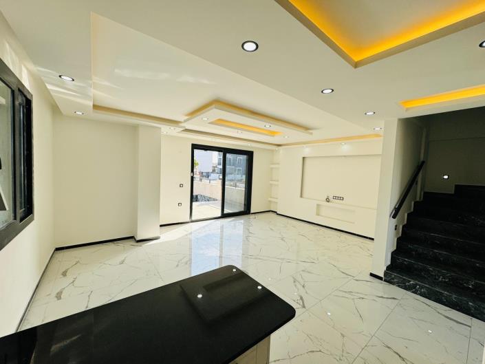 Image No.11-4 Bed Villa for sale