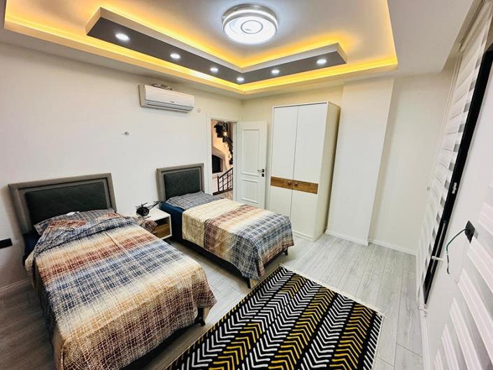 Image No.17-4 Bed Villa / Detached for sale