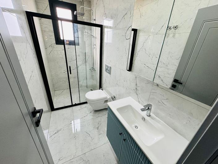 Image No.15-4 Bed Villa / Detached for sale