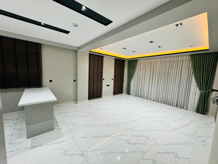 Image No.13-4 Bed Villa / Detached for sale