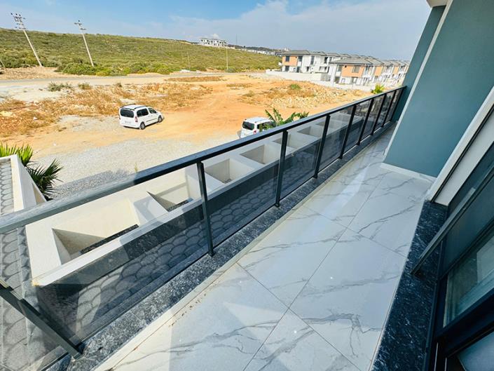 Image No.11-4 Bed Villa / Detached for sale