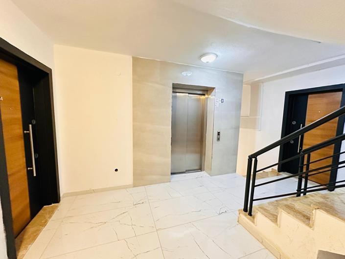 Image No.12-2 Bed Apartment for sale