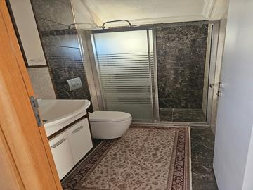 fully-fitted-bathrooms