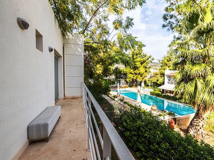 Image No.9-3 Bed Villa for sale