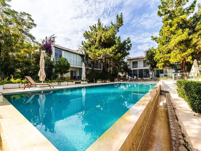 Image No.1-3 Bed Villa for sale