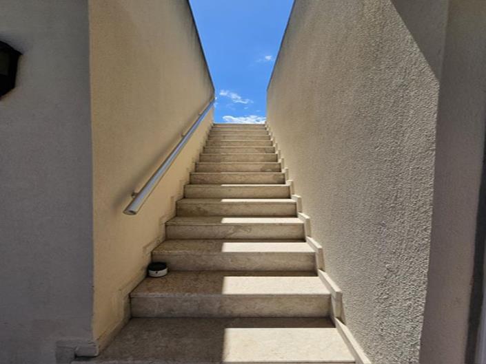 Image No.27-2 Bed Apartment for sale