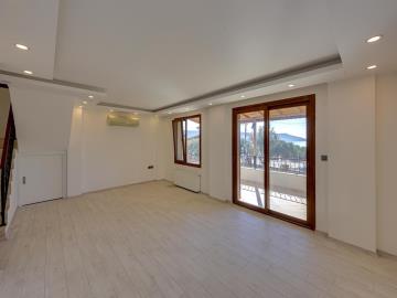 bright-spacious-double-bedrooms