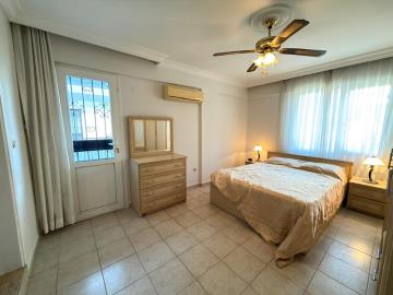 TC1687-large-bedroom