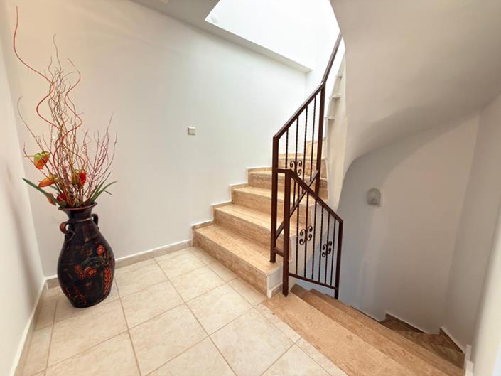 Image No.23-3 Bed Villa for sale