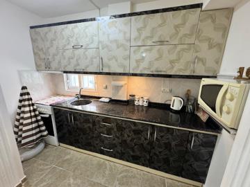 modern-fitted--kitchen