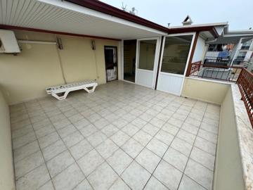 spacious-roof-terrace
