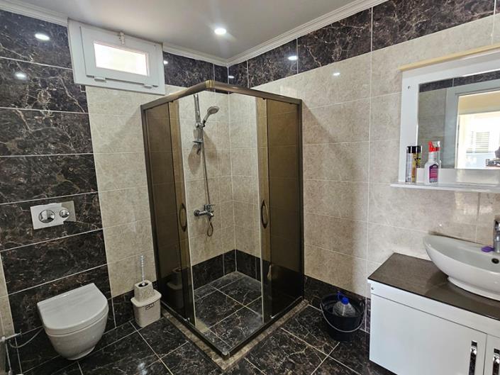 Image No.18-5 Bed Villa / Detached for sale