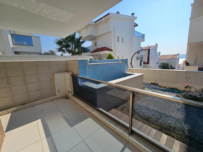 Image No.23-5 Bed Villa / Detached for sale