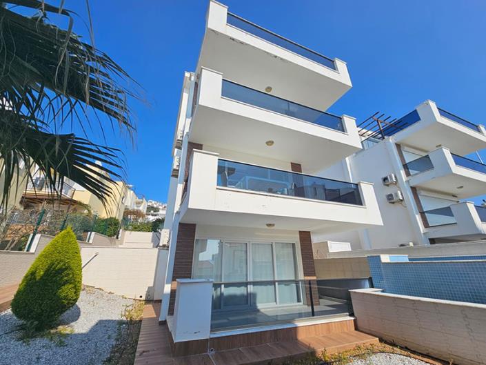 Image No.10-5 Bed Villa / Detached for sale