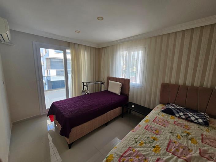 Image No.27-5 Bed Villa / Detached for sale