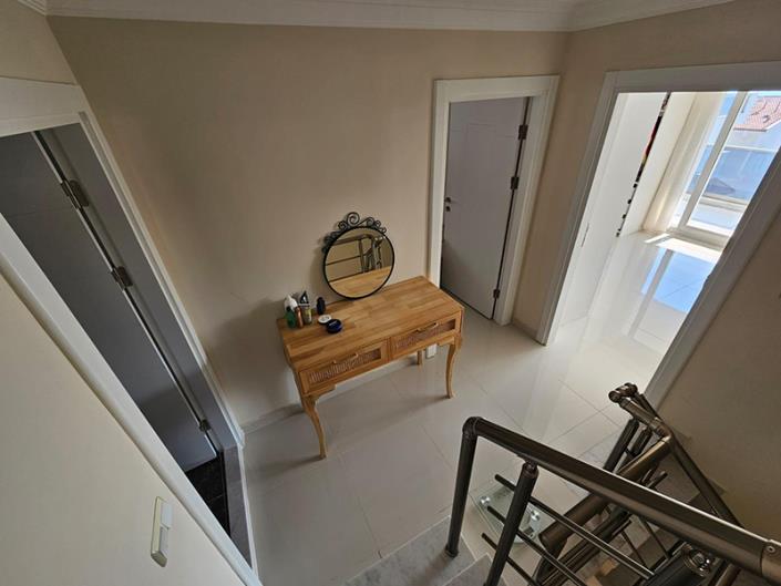 Image No.33-5 Bed Villa / Detached for sale