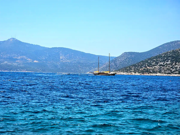 Image No.19-2 Bed Property for sale