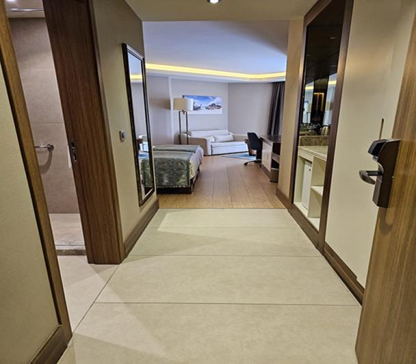 Image No.13-Studio for sale