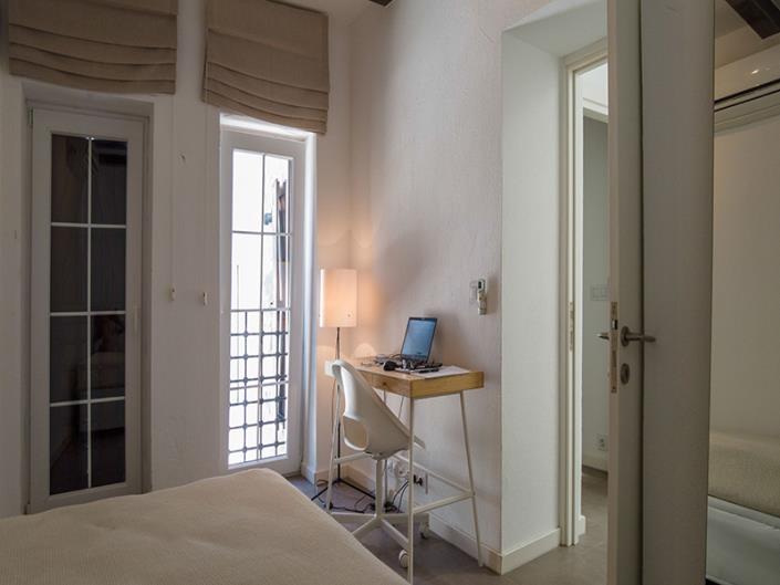 Image No.13-2 Bed House for sale