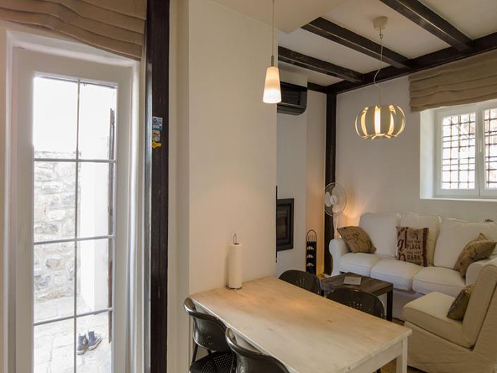 Image No.10-2 Bed House for sale