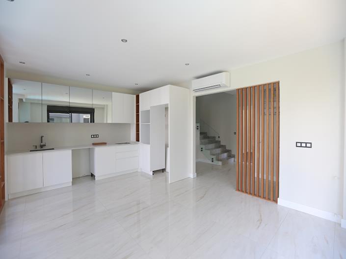 Image No.4-5 Bed Villa for sale