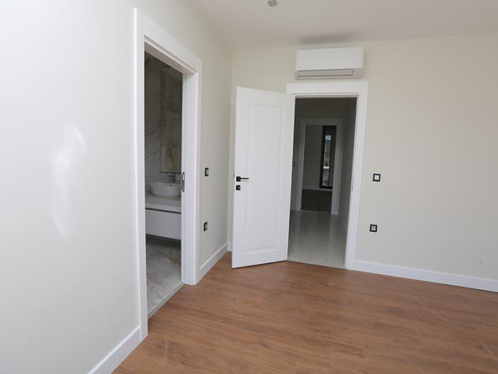 Image No.22-5 Bed Villa for sale